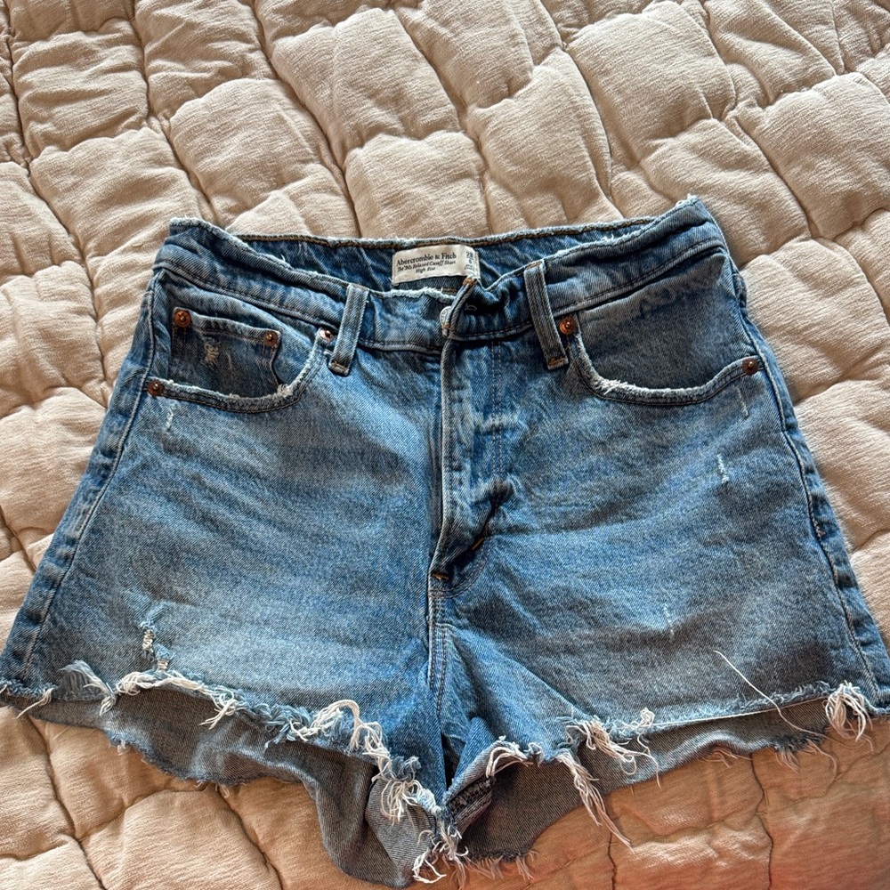 Abercrombie & fitch 90s relaxed cutoff shorts high rise (28/6)